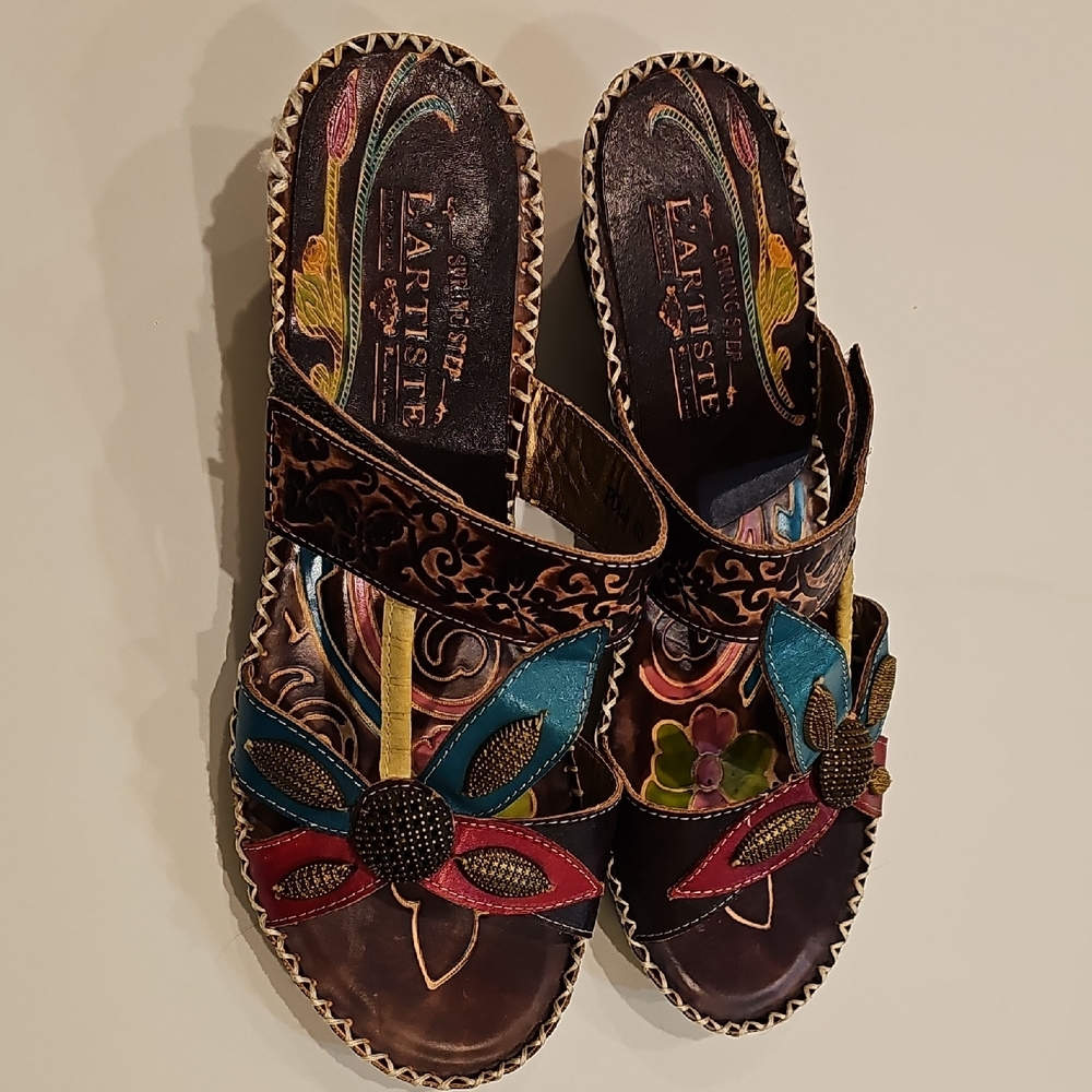L'ARTISTE POLA Floral WEDGE Appliqué Sandals - Brown, Teal, Red SIZE 40 - Picture 2 of 12